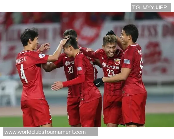 上港对阵西悉尼精彩视频回顾与赛后分析全景呈现