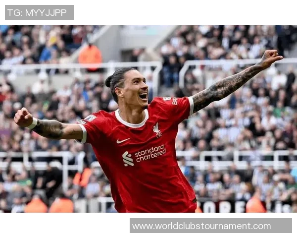 努涅斯在赛场上的崛起与挑战解析，揭示未来足球发展的新星潜力